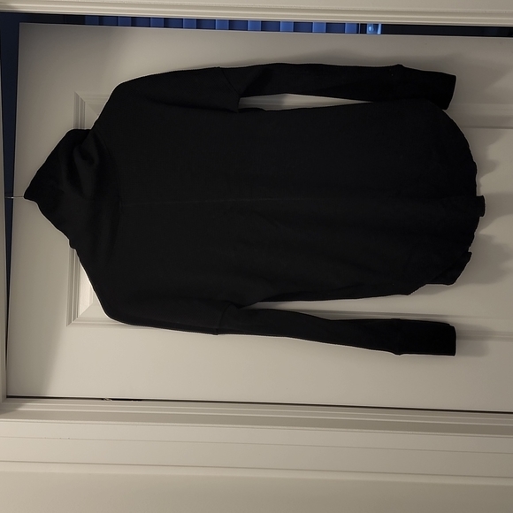 Babaton Top - Picture 2 of 4